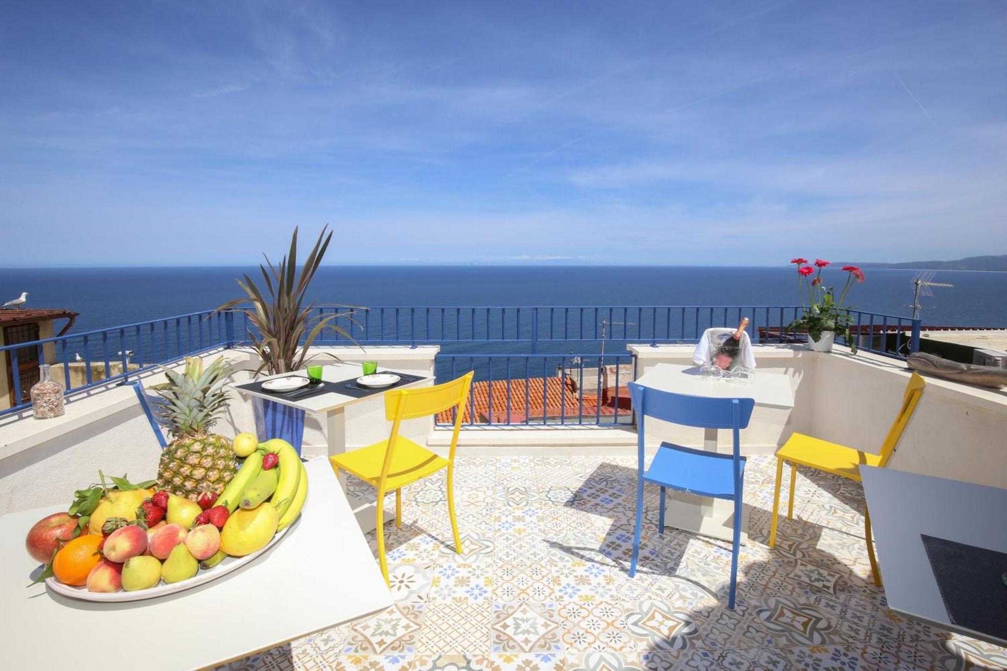 B&B Domos Mi & Ro Castelsardo Ngoại thất bức ảnh